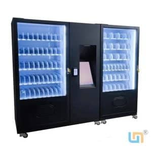 ADA Compliant Vending Machine For Selling Snack Drink With Big Capacity