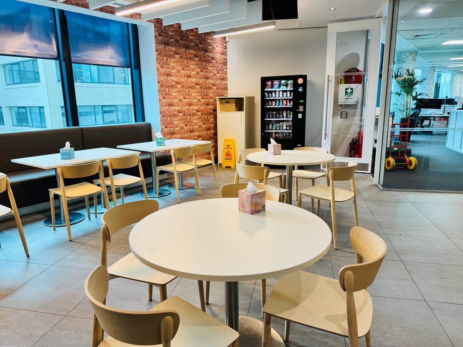 How Can Social Media Boost Your Vending Machine Sales?