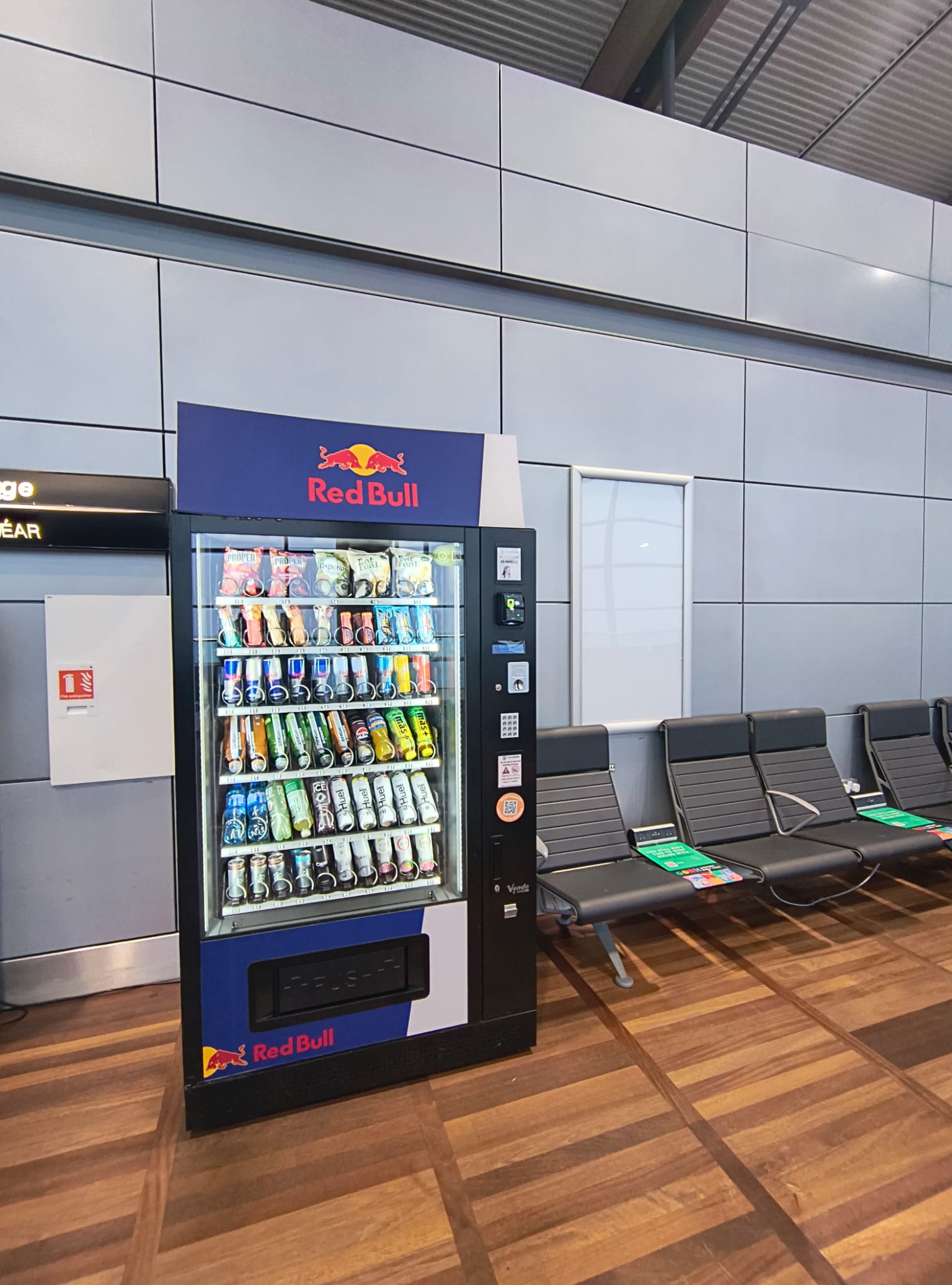 How Do Vending Machines Integrate With Payment Systems?