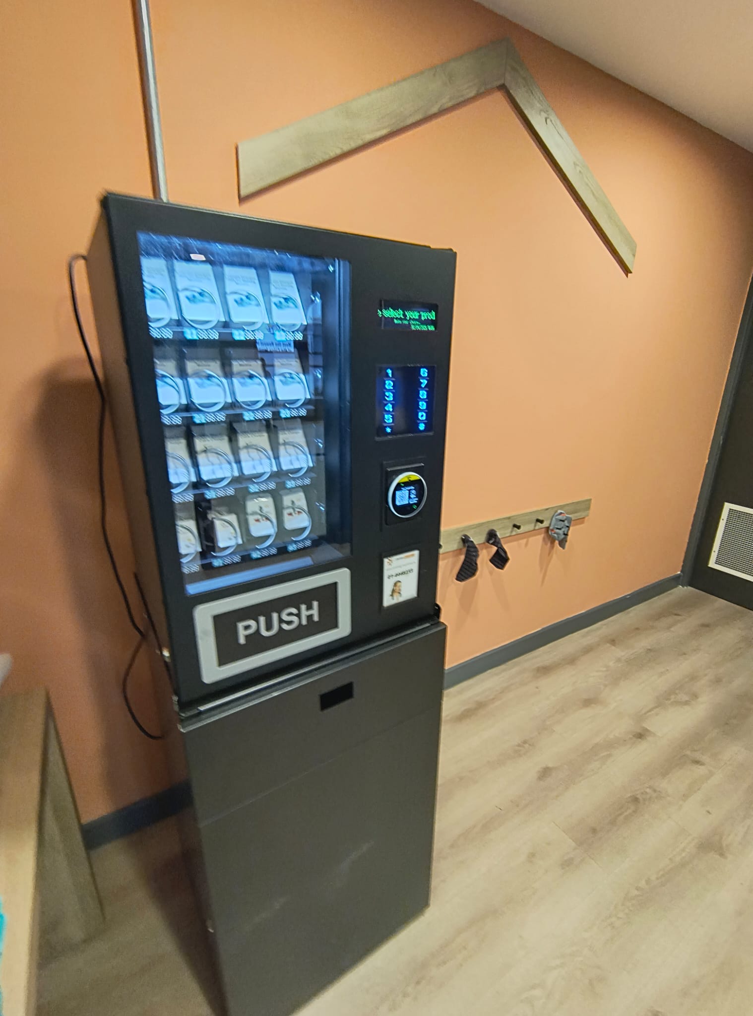 What Innovations Are Emerging in Vending Machine Industry?