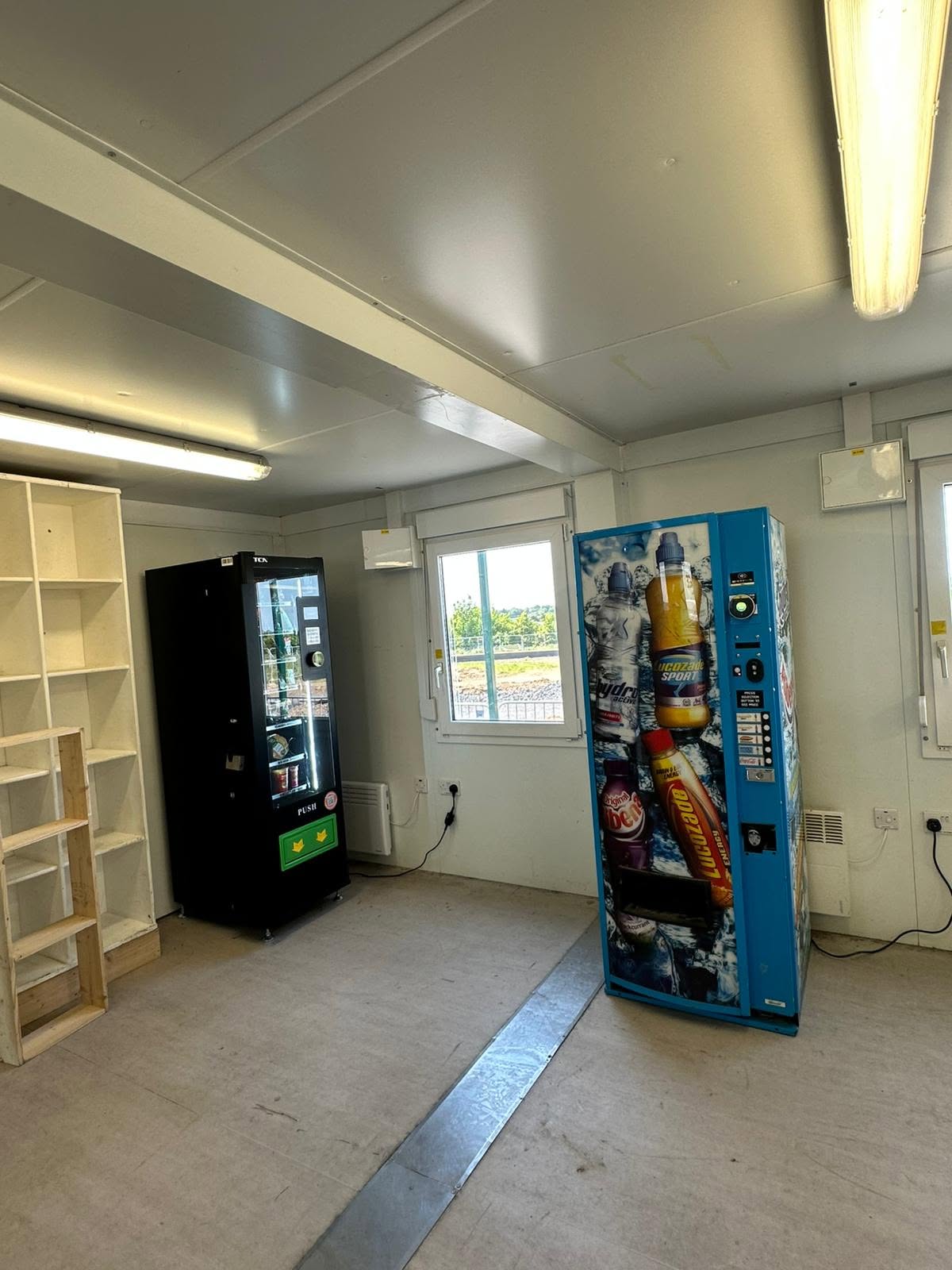 Are Vending Machines Effective in Tourist Areas?