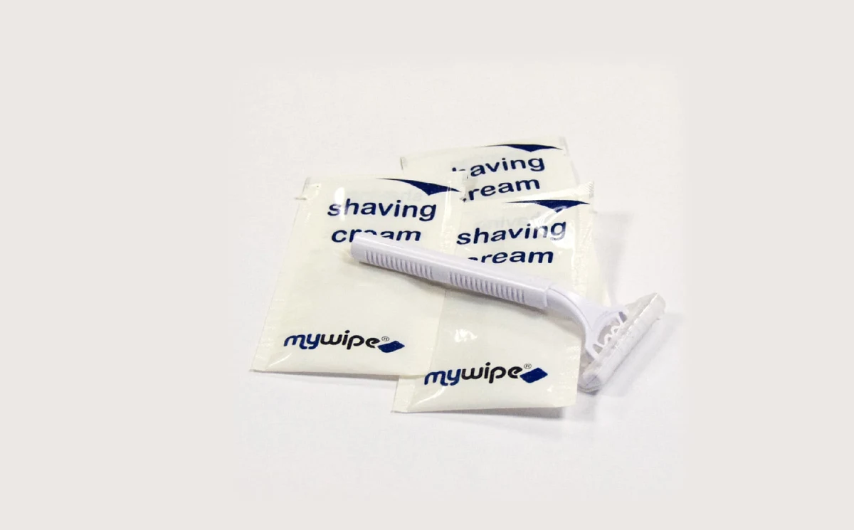 Shave Gel & Razor Kit vending pack